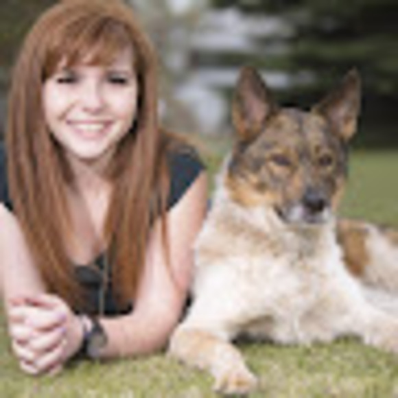 Meet your Posher, Beth - Picture 1 of 1